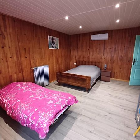 Le Pouyet Apartment Saint-Lattier Luaran gambar