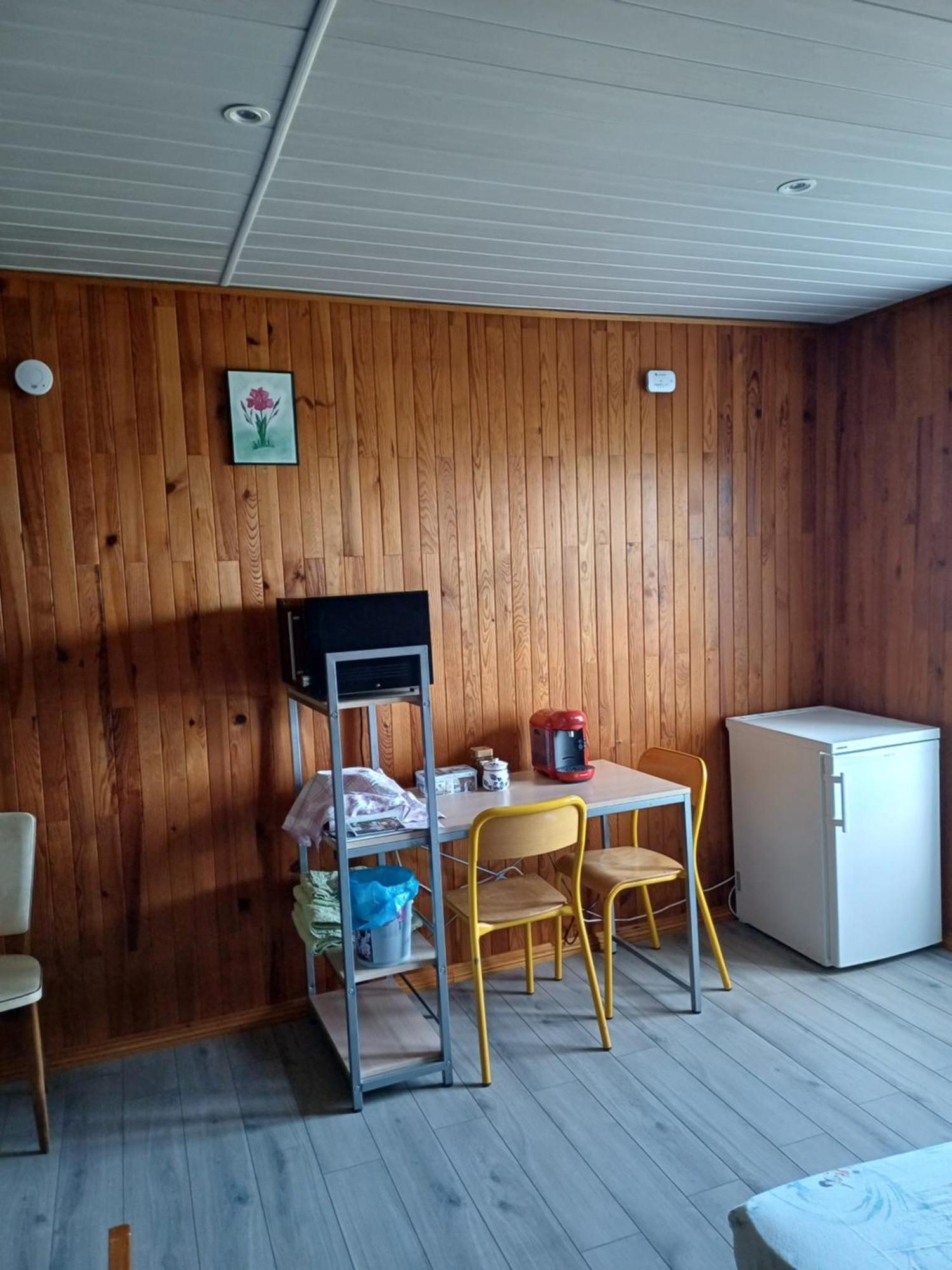Le Pouyet Apartment Saint-Lattier Luaran gambar